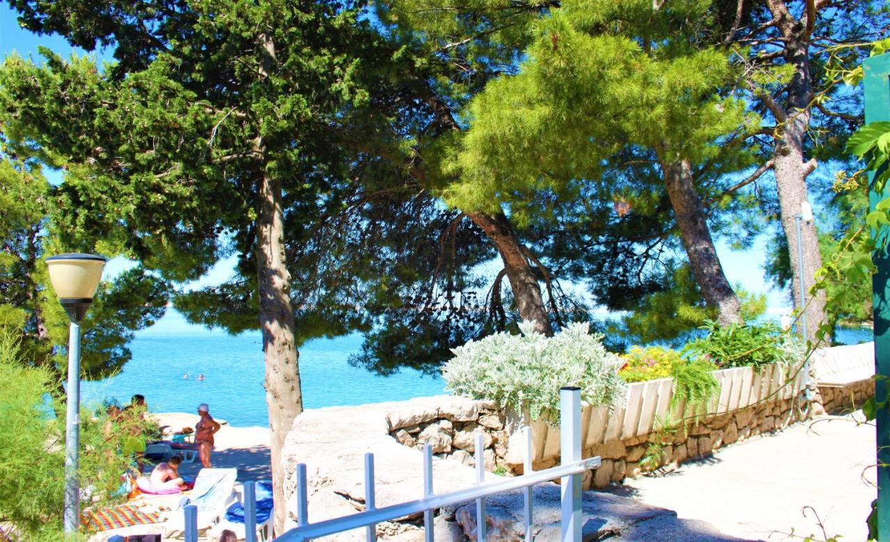 Beach House Starigrad Exterior photo