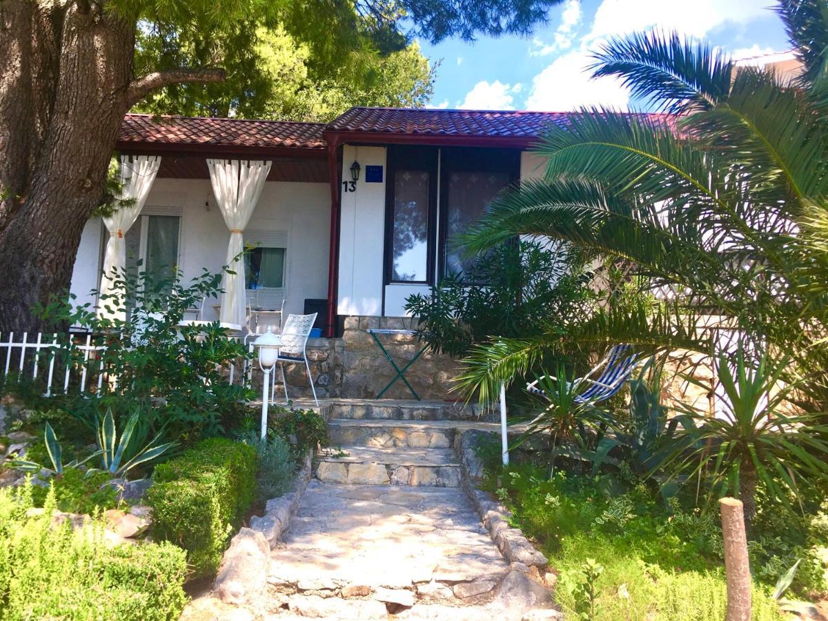 Beach House Starigrad Exterior photo